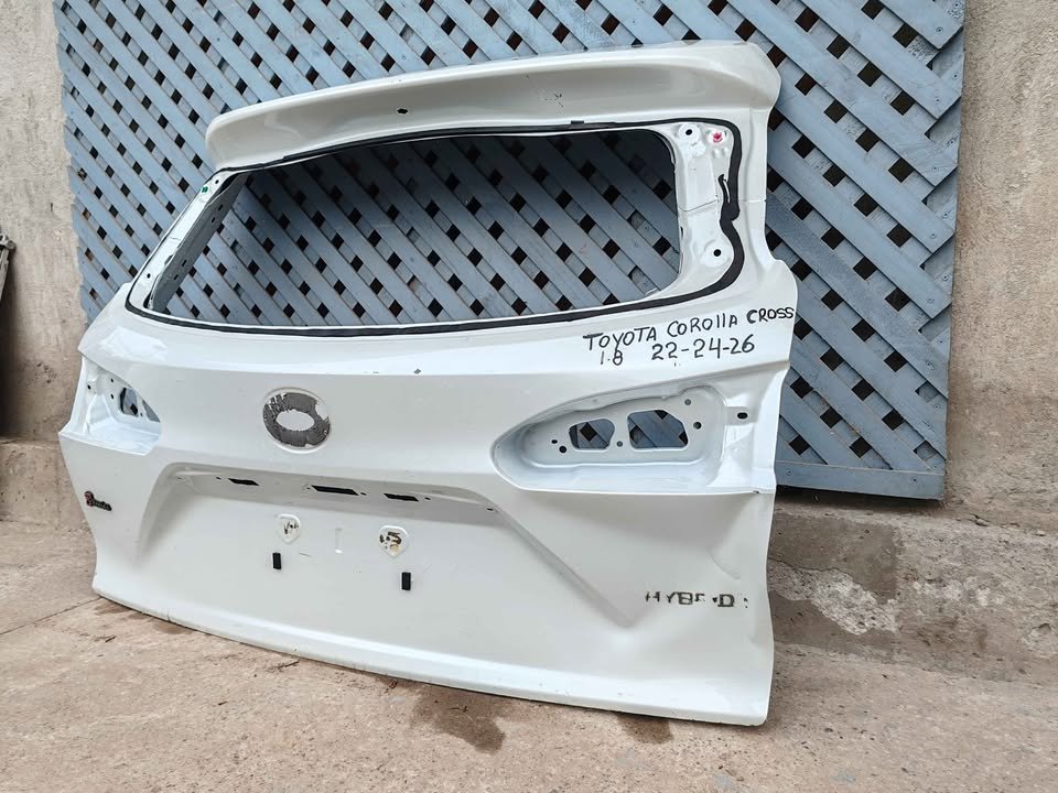 Portalón Toyota Corolla Cross 2022 - 2026 - Imagen 3