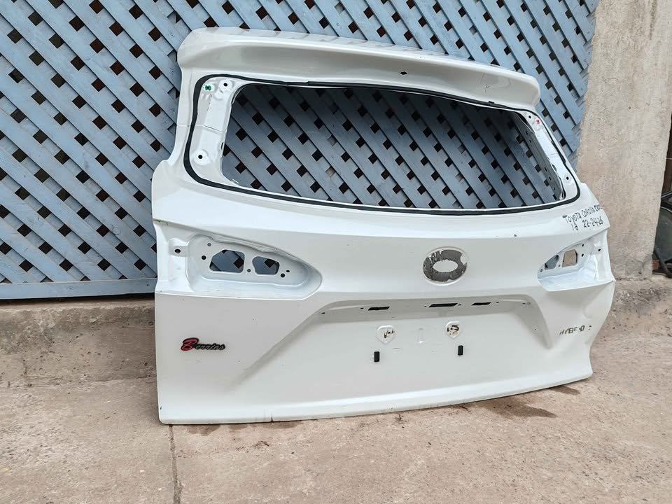 Portalón Toyota Corolla Cross 2022 - 2026 - Imagen 5