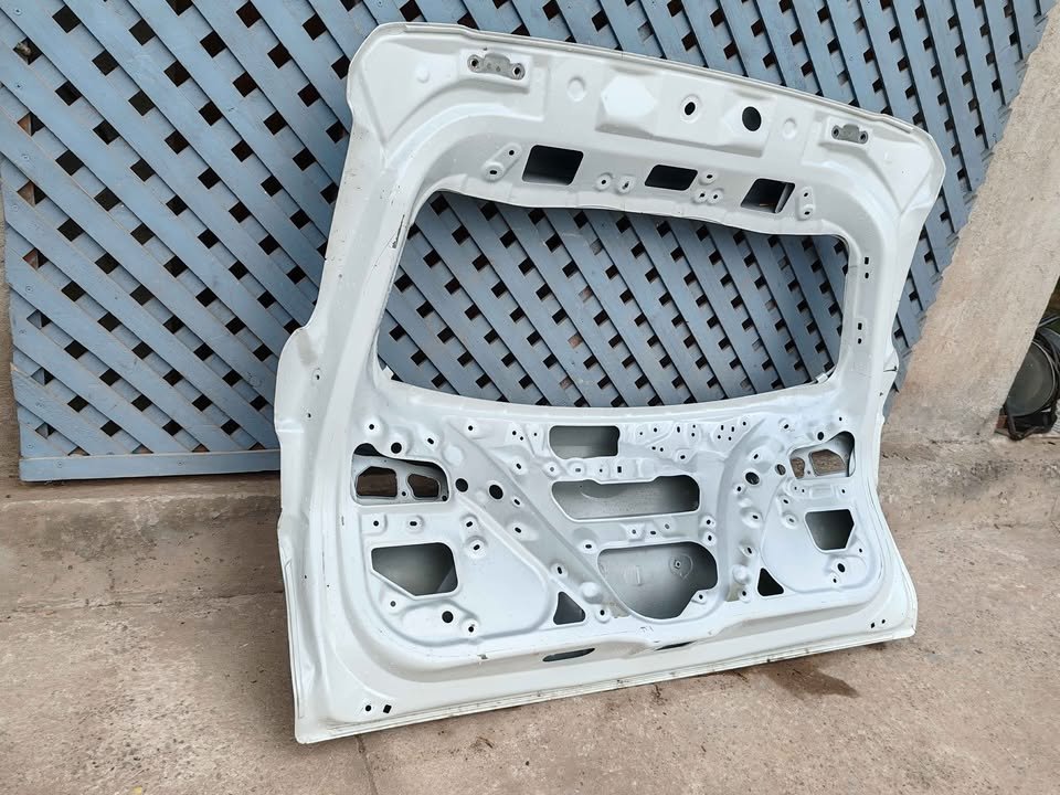 Portalón Toyota Corolla Cross 2022 - 2026 - Imagen 6