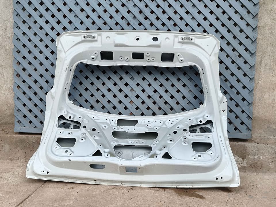 Portalón Toyota Corolla Cross 2022 - 2026 - Imagen 8