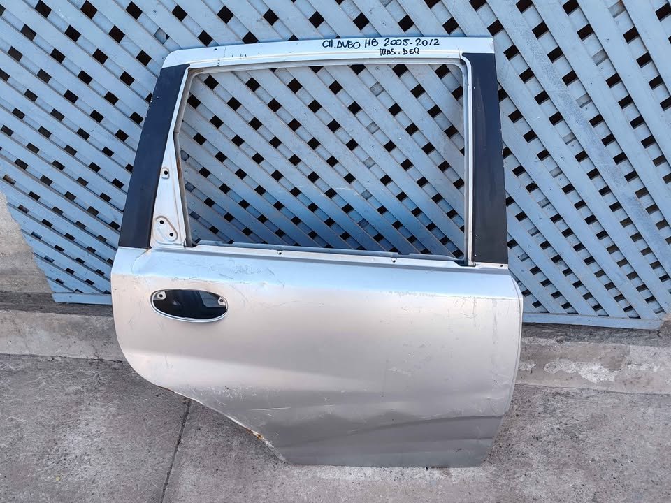 Puerta trasera derecha Chevrolet Aveo HB 2005 - 2012 - Imagen 2