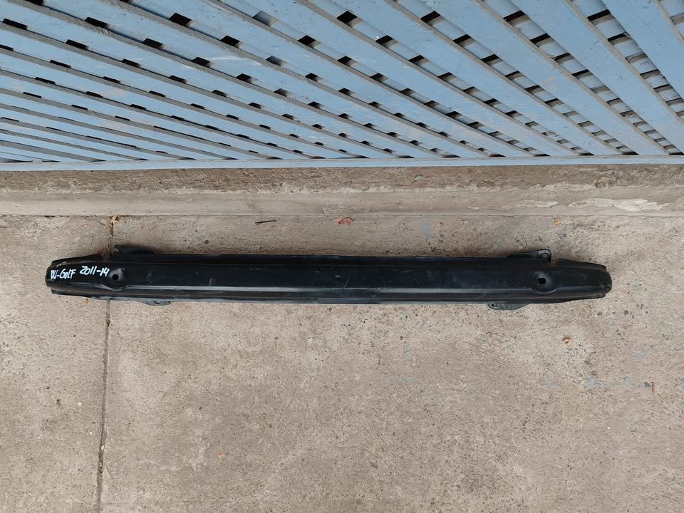 Refuerzo trasero Volkswagen Golf 2007 - 2014