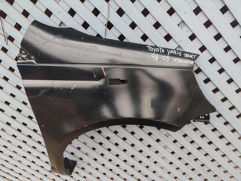 Tapabarro derecho Toyota Yaris Sport 2000 - 2005 - Imagen 4