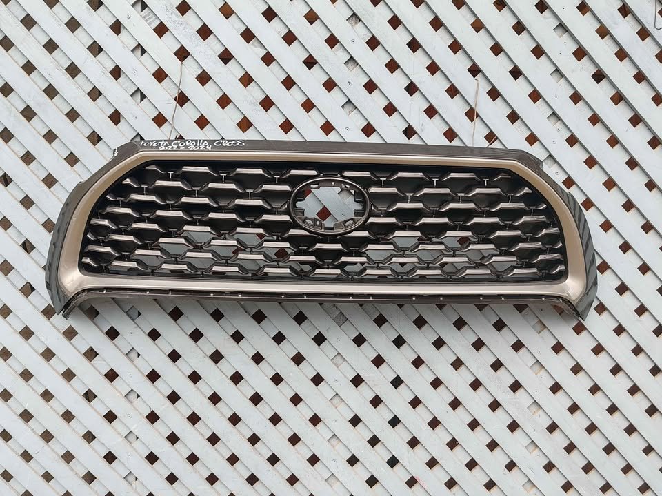 Mascara Toyota Corolla Cross 2022 - 2024