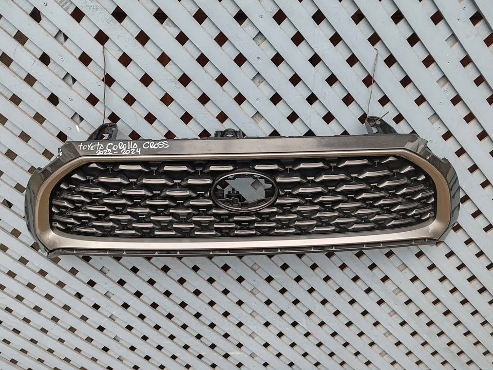 Mascara Toyota Corolla Cross 2022 - 2024 - Imagen 2