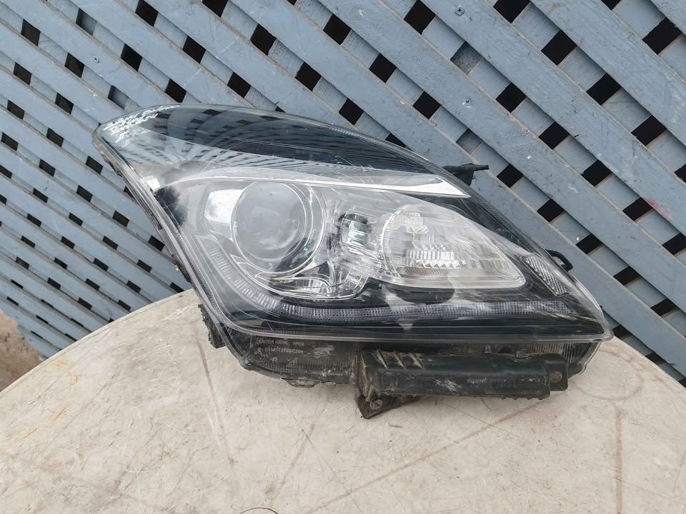 Óptico derecho Suzuki Baleno full led 2019 - 2024 (II)