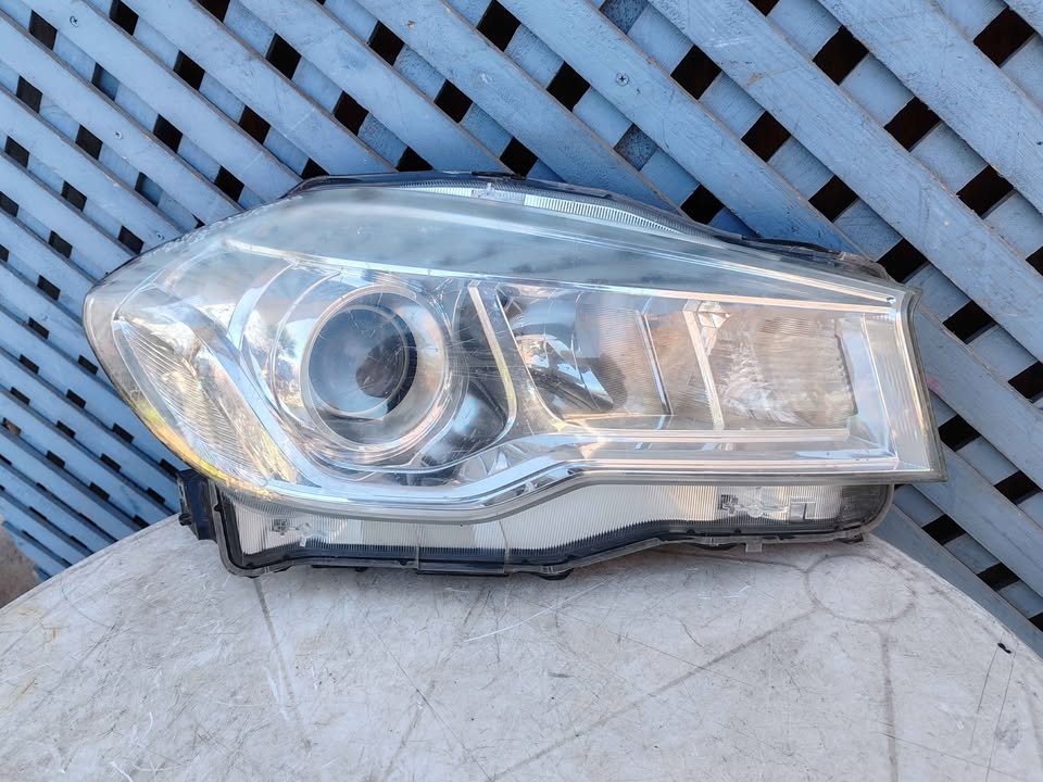 Óptico derecho Suzuki Sx4 Cross 2017 - 2020 (II)