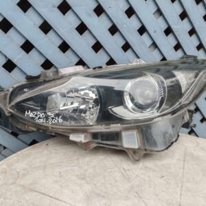 Óptico izquierdo Mazda 3 2014 - 2016