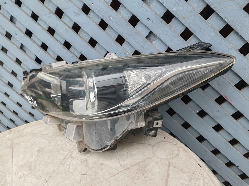 Óptico izquierdo Mazda 3 2014 - 2016 - Imagen 2