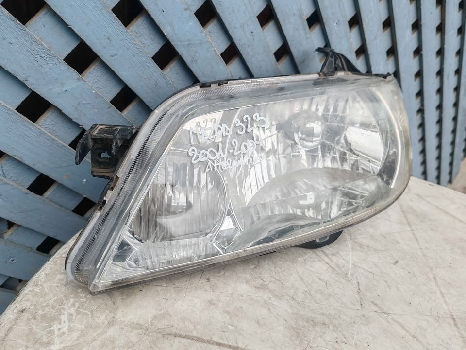 Óptico izquierdo Mazda 323 2001 - 2004 - Imagen 2