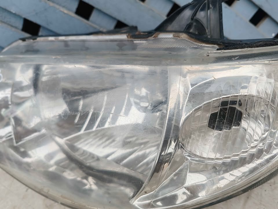 Óptico izquierdo Mazda 323 2001 - 2004 - Imagen 6