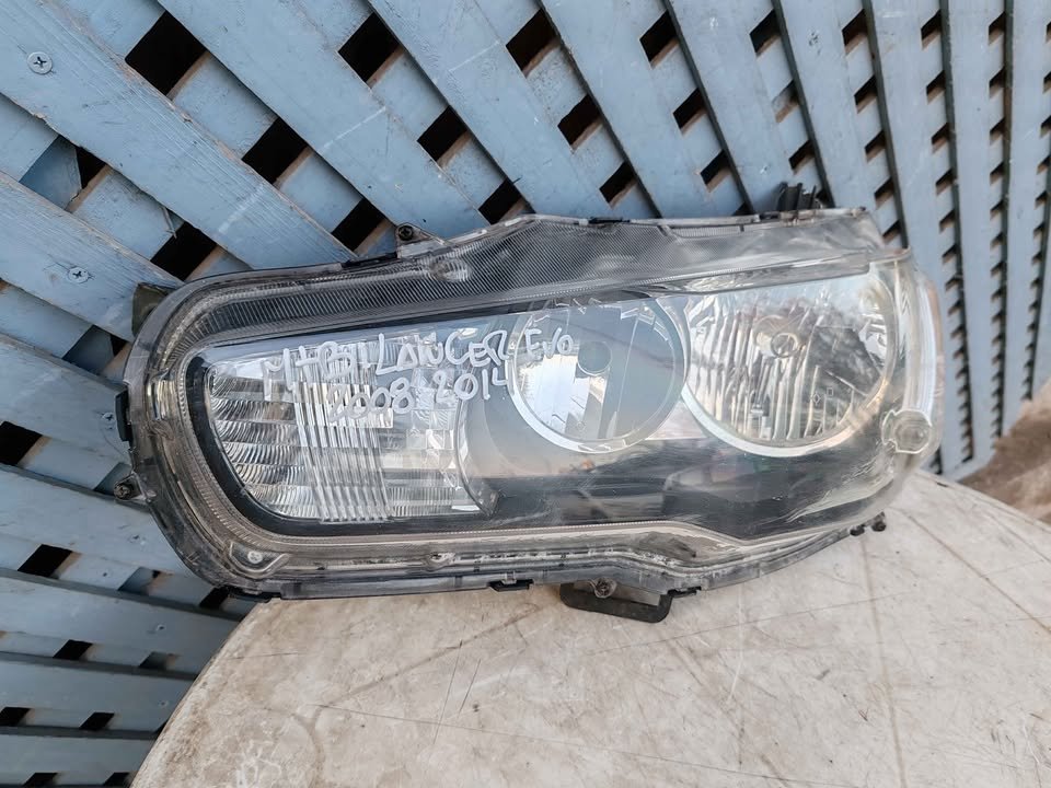 Óptico izquierdo Mitsubishi Lancer Evo 2008 - 2014 - Imagen 2