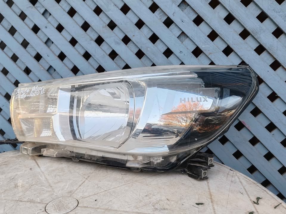 Óptico izquierdo Toyota Hilux 2016 - 2020 (ll) - Imagen 2