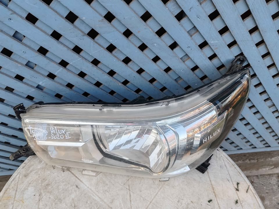 Óptico izquierdo Toyota Hilux 2016 - 2020 (ll) - Imagen 4