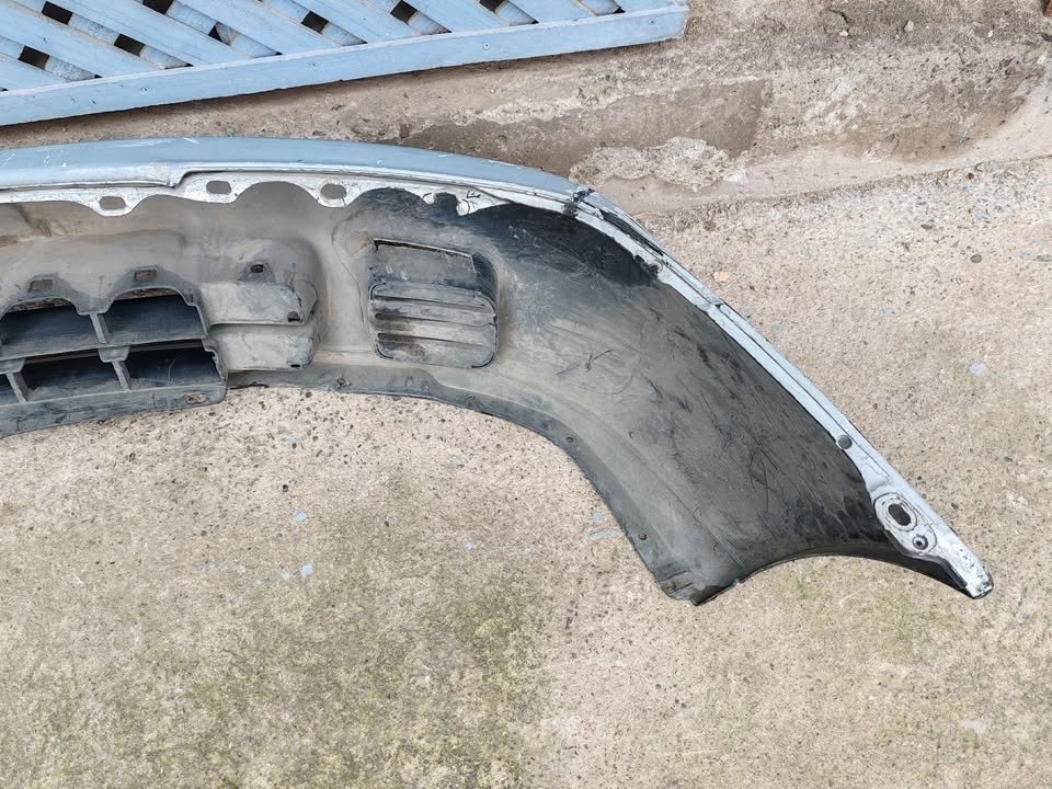 Parachoque delantero Subaru Legacy 1996 - 1999 - Imagen 6