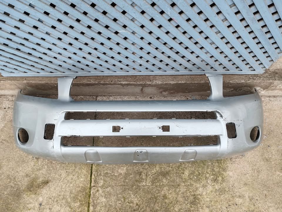 Parachoque delantero Toyota RAV4 2006 - 2008