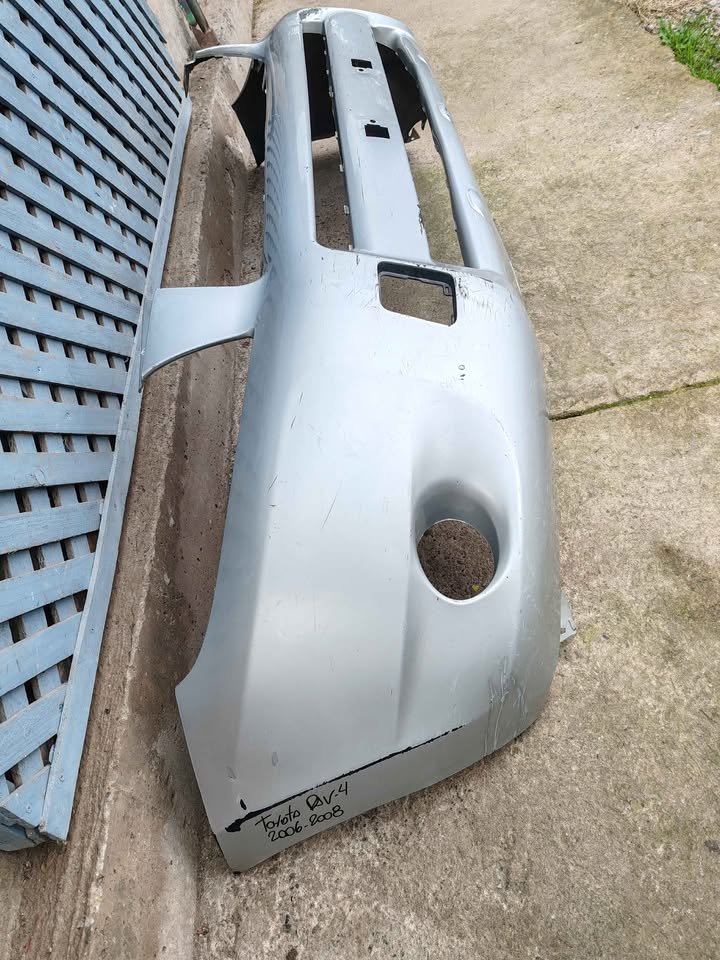 Parachoque delantero Toyota RAV4 2006 - 2008 - Imagen 3