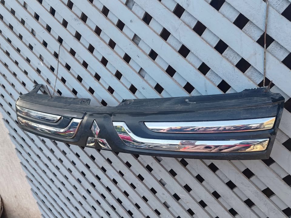 Mascara Mitsubishi Outlander 2014 - 2015 (ll) - Imagen 3