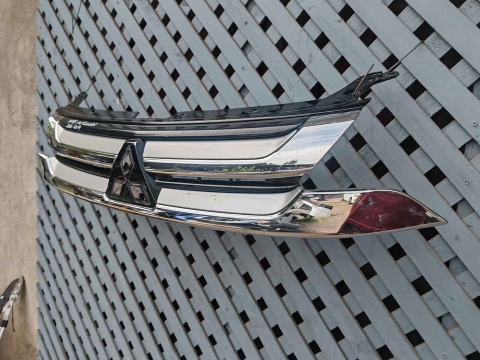 Máscara Mitsubishi Outlander 2016 - 2019 - Imagen 6