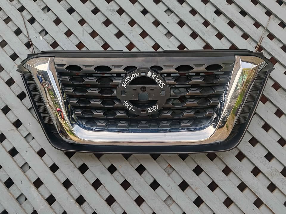 Máscara Nissan Kicks 2017 - 2021