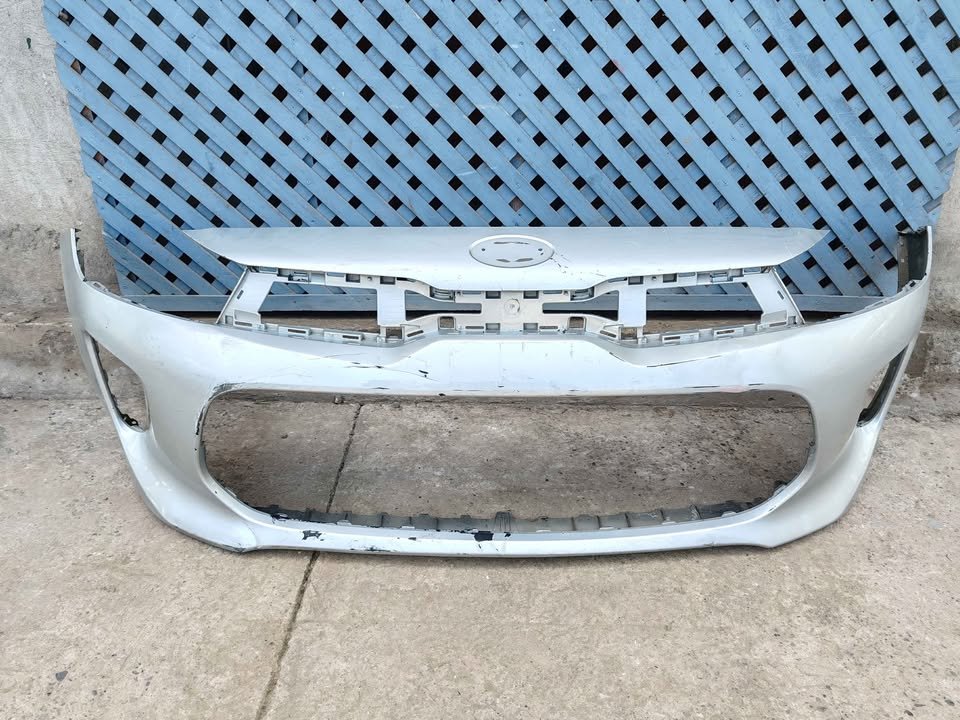 Parachoque delantero Kia Rio 4 2018 - 2020 - Imagen 5