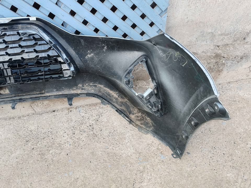 Parachoque delantero Toyota Yaris Cross 2024 - 2026 - Imagen 7