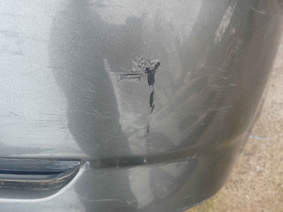 Parachoque trasero Toyota Corolla Sport 2005 - 2007 - Imagen 5
