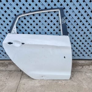 Puerta trasera derecha Hyundai i30 2013 - 2017