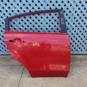 Puerta trasera derecha Kia Rio 4 2012 - 2017