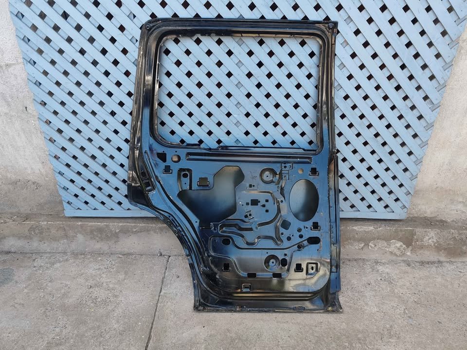 Puerta trasera izquierda Ford Explorer 2005 - 2010 - Imagen 10