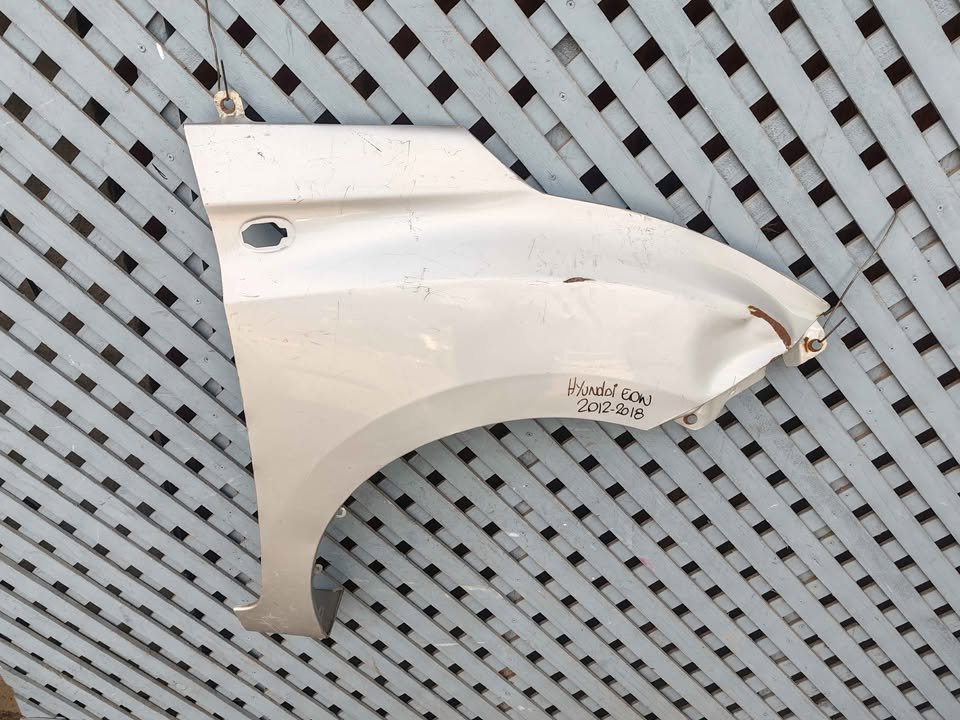 Tapabarro derecho Hyundai Eon 2013 - 2018 - Imagen 2