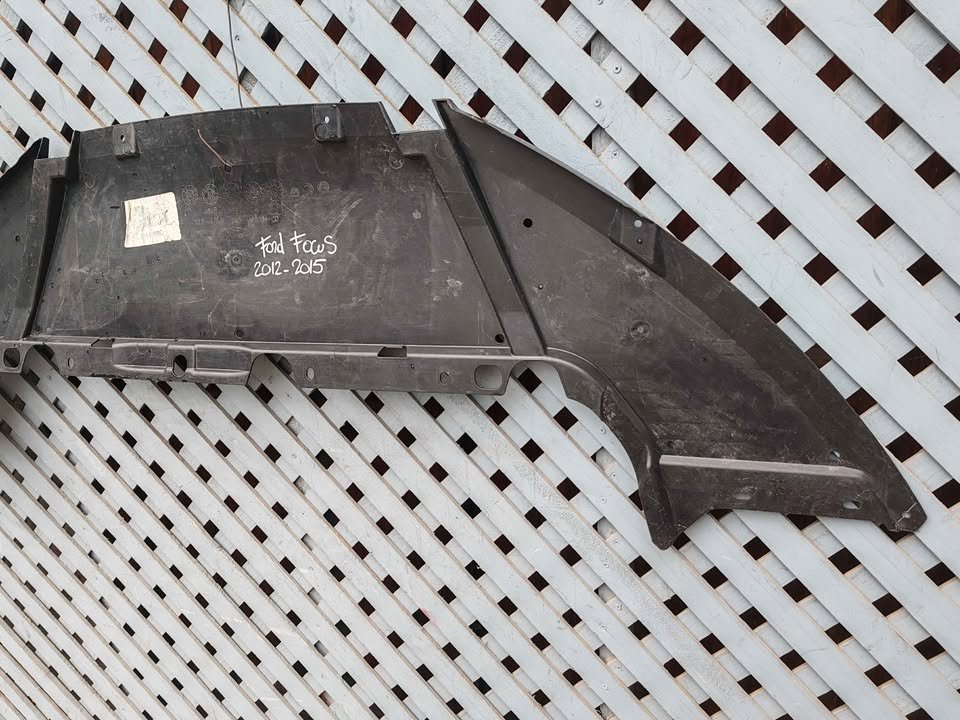 Cubre motor inferior Ford Focus 2012 - 2015 - Imagen 3