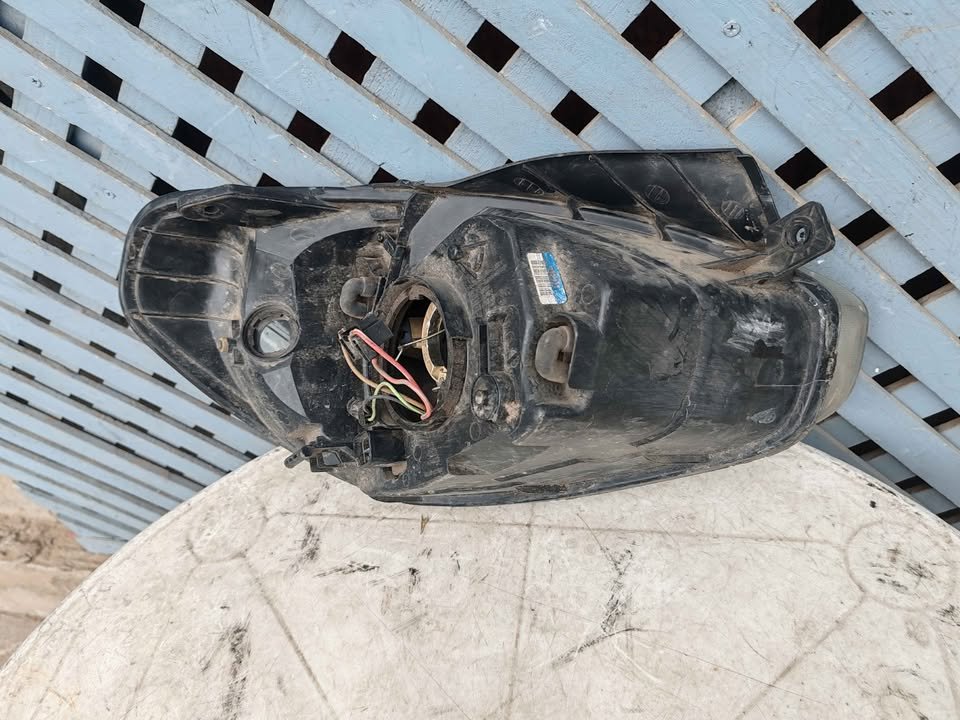 Óptico izquierdo Hyundai Accent 2006 - 2010 - Imagen 8