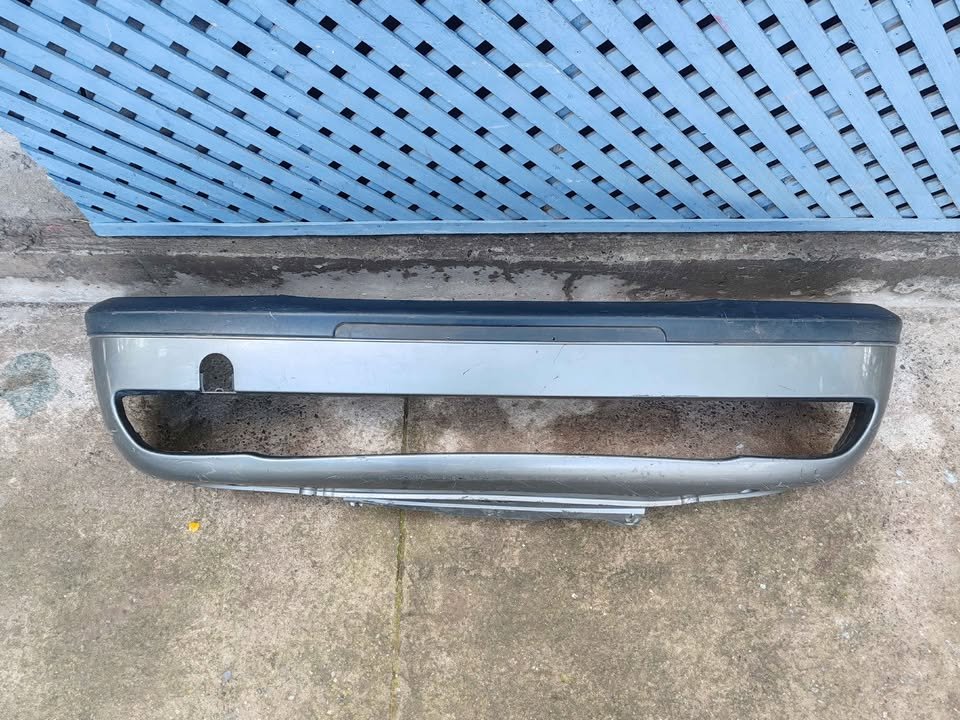 Parachoque delantero Chevrolet Zafira 2000 - 2004