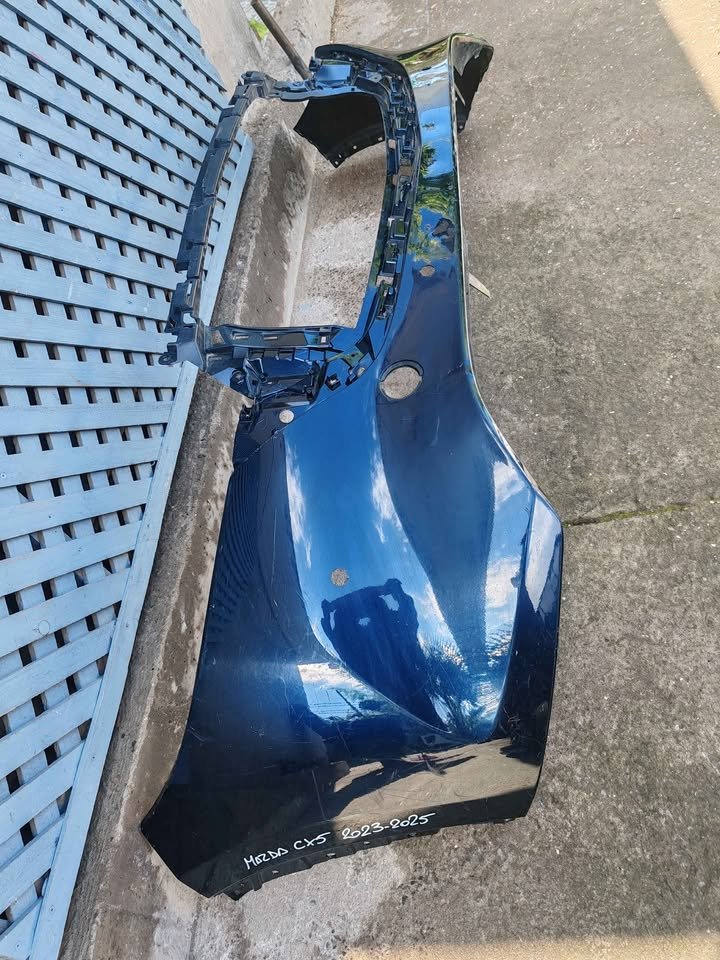 Parachoque delantero Mazda CX5 2023 - 2025 - Imagen 3