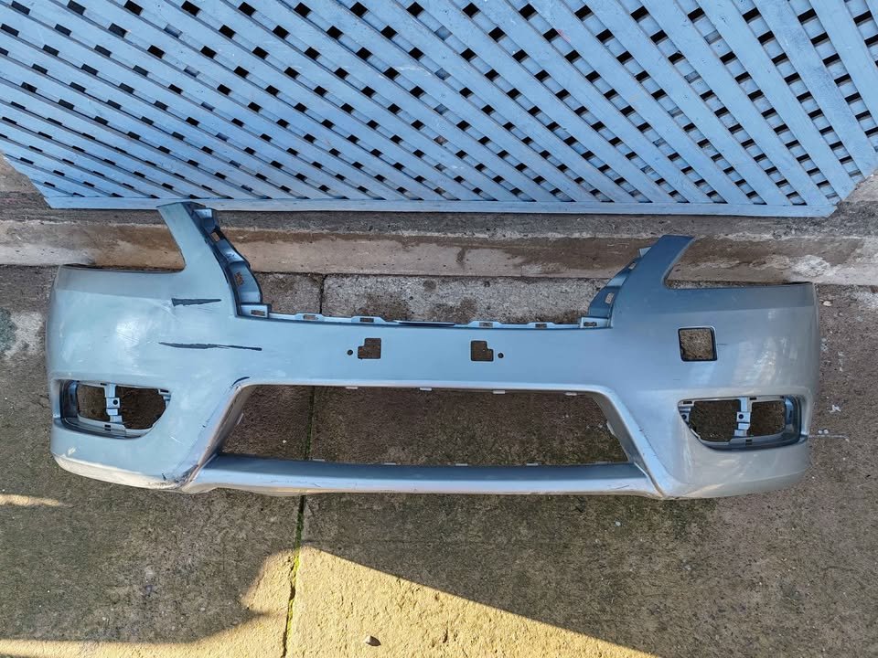 Parachoque delantero Nissan Sentra 2013 - 2015