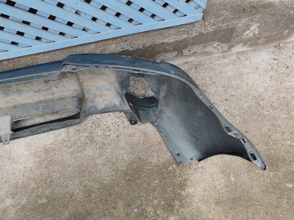 Parachoque delantero Subaru Forester 2003 - 2005 - Imagen 7