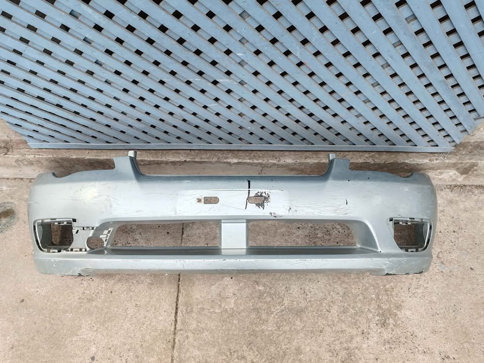 Parachoque delantero Subaru Legacy 2005 - 2007