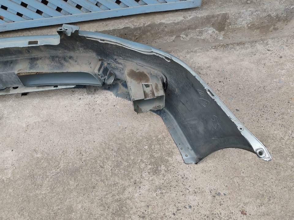 Parachoque delantero Subaru Legacy 2005 - 2007 - Imagen 6