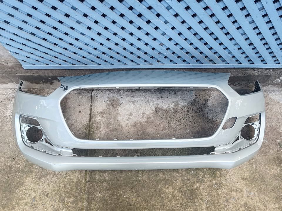 Parachoque delantero Suzuki Swift 2019 - 2023 (lll)