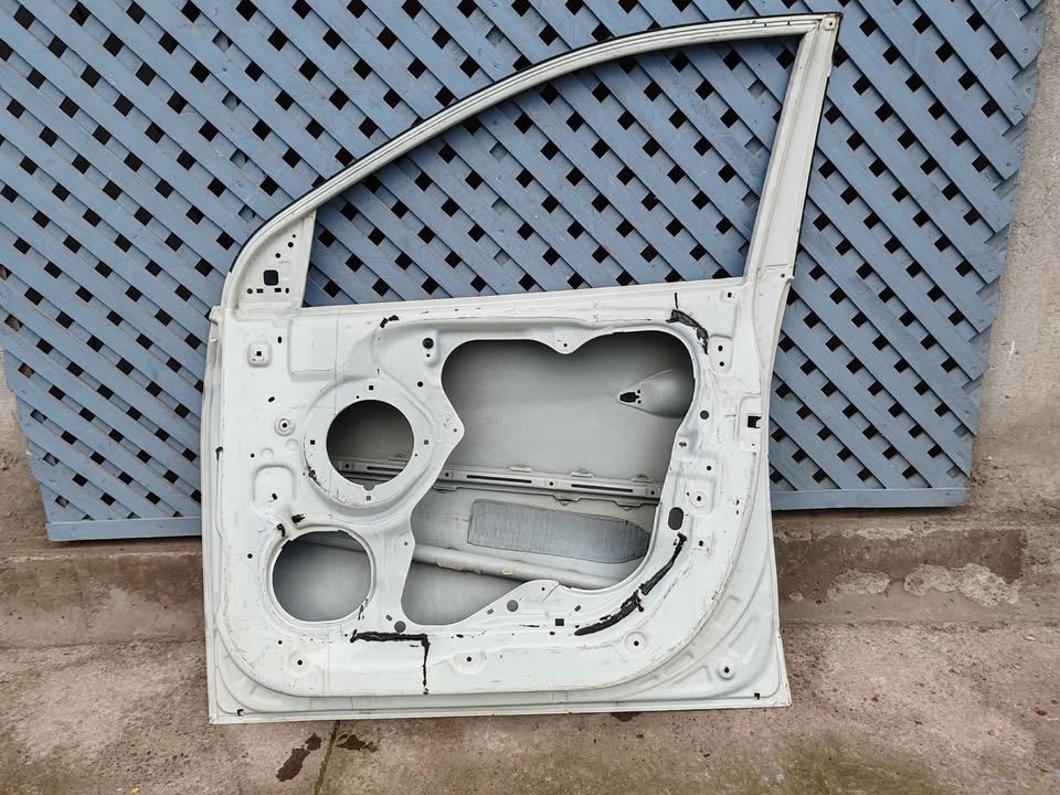 Puerta delantera derecha Hyundai Tucson 2011 - 2015 - Imagen 8