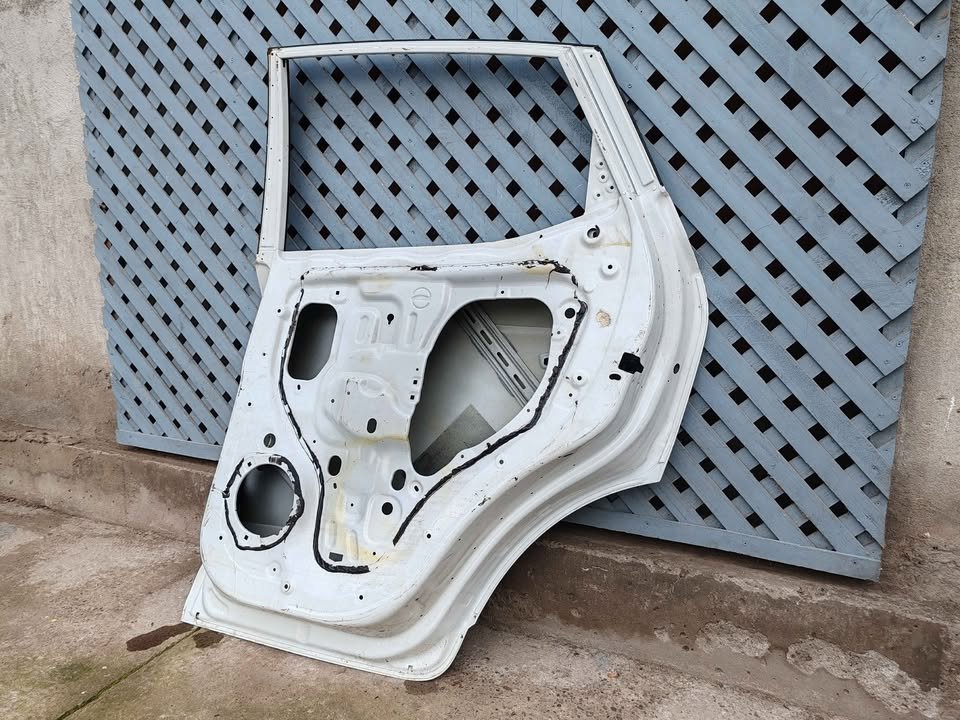 Puerta trasera derecha MG ZS 2018 - 2025 (II) - Imagen 8