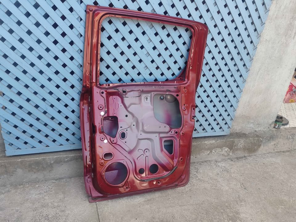 Puerta trasera derecha Mazda BT50 2016 - 2020 - Imagen 7