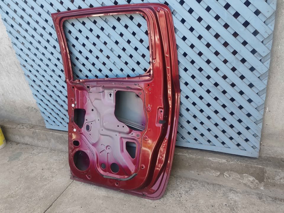 Puerta trasera derecha Mazda BT50 2016 - 2020 - Imagen 8