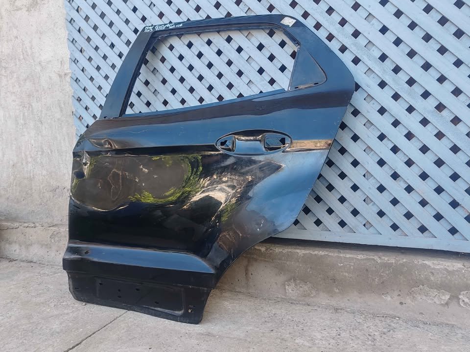 Puerta trasera izquierda Ford Ecosport 2013 - 2022 - Imagen 3