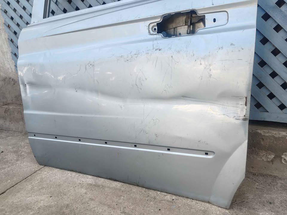 Puerta trasera izquierda Ssangyong Actyon 2008 - 2019 - Imagen 5